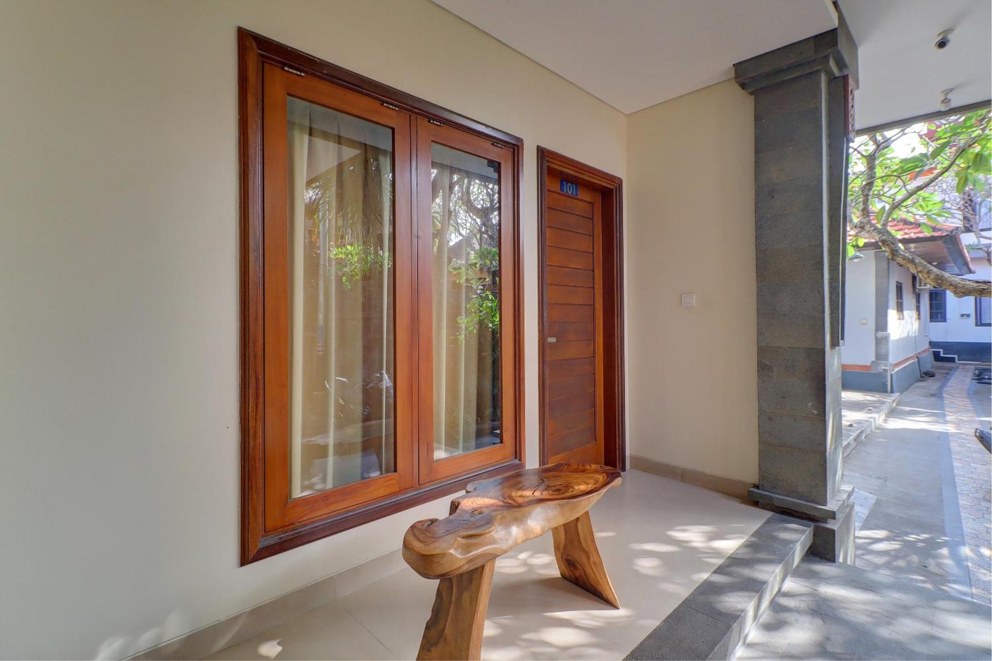 Oyo Life 92852 Singgah Legian Hotel Seminyak (Bali)