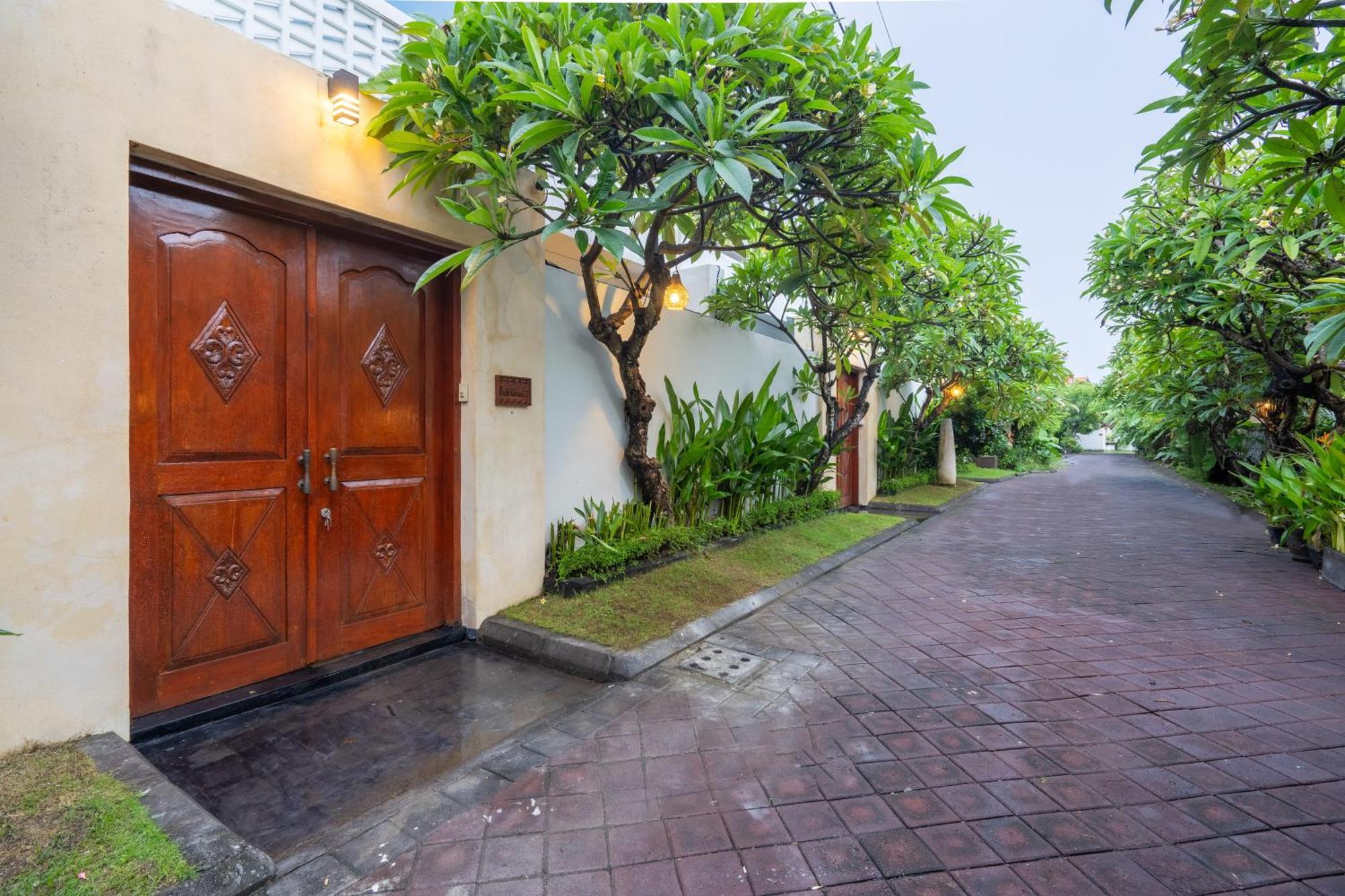Bali Road House Seminyak (Bali)