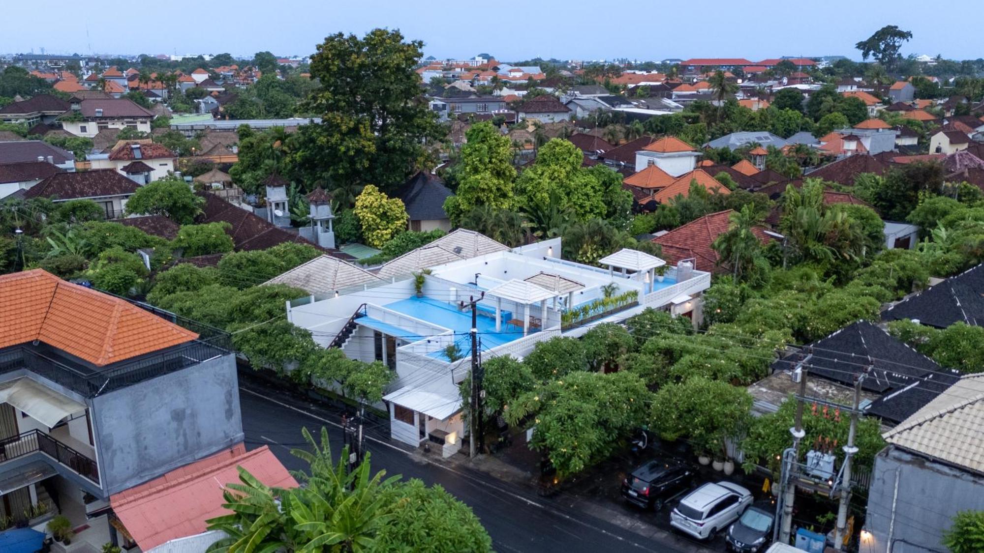 Bali Road House *