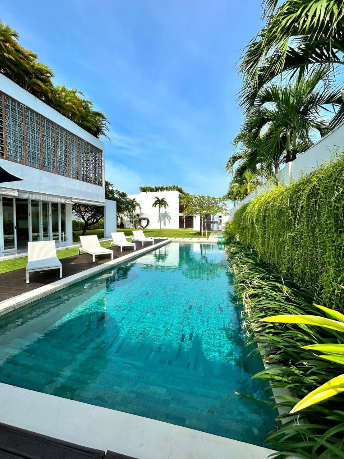 Kamawis Seminyak (Bali)