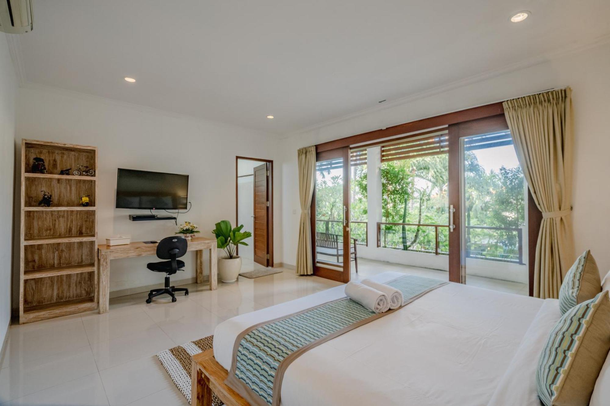 Villa 5 Bedroom In Centre Location Of
