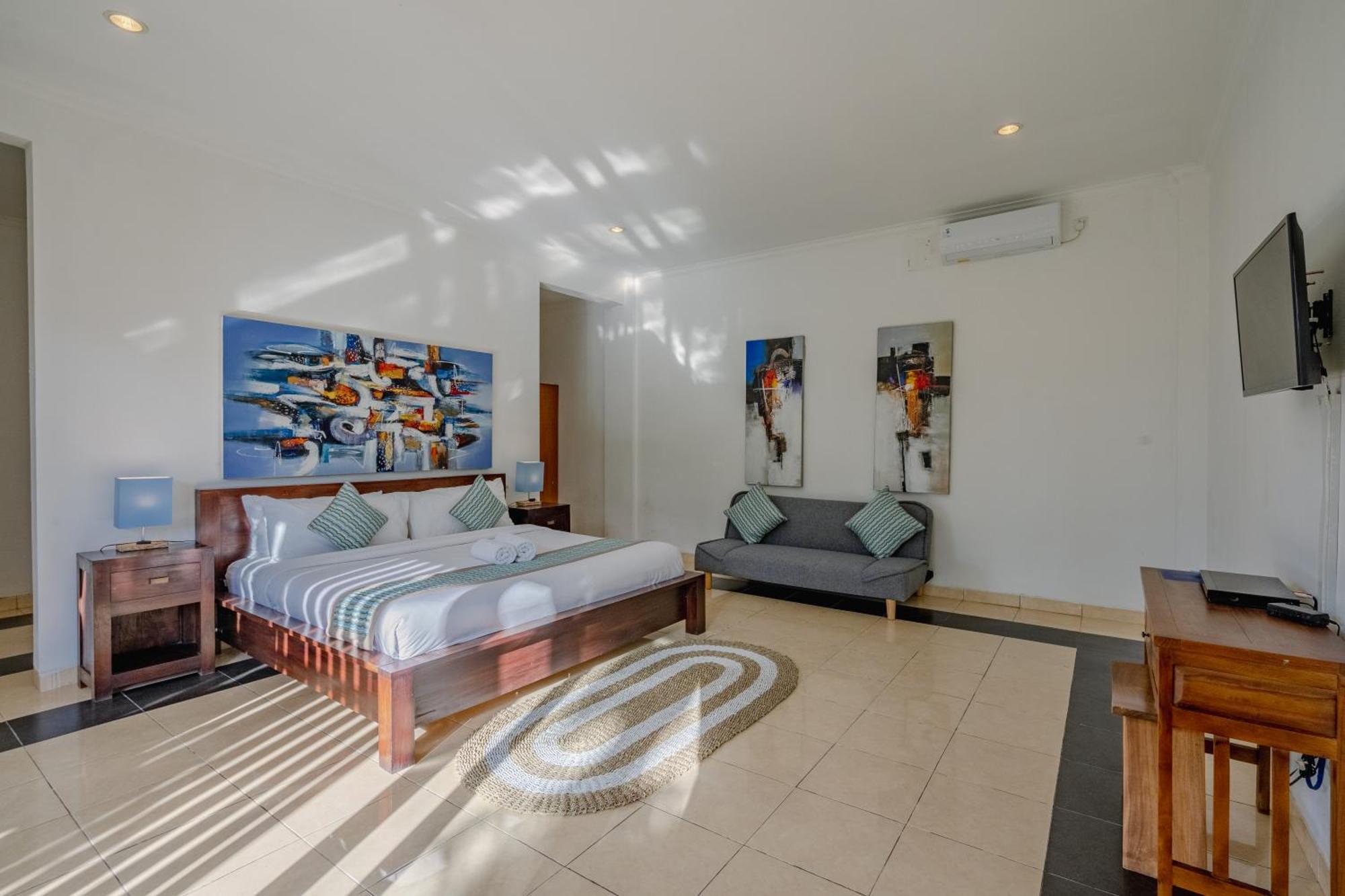 5 Bedroom In Centre Location Of Villa Seminyak (Bali)