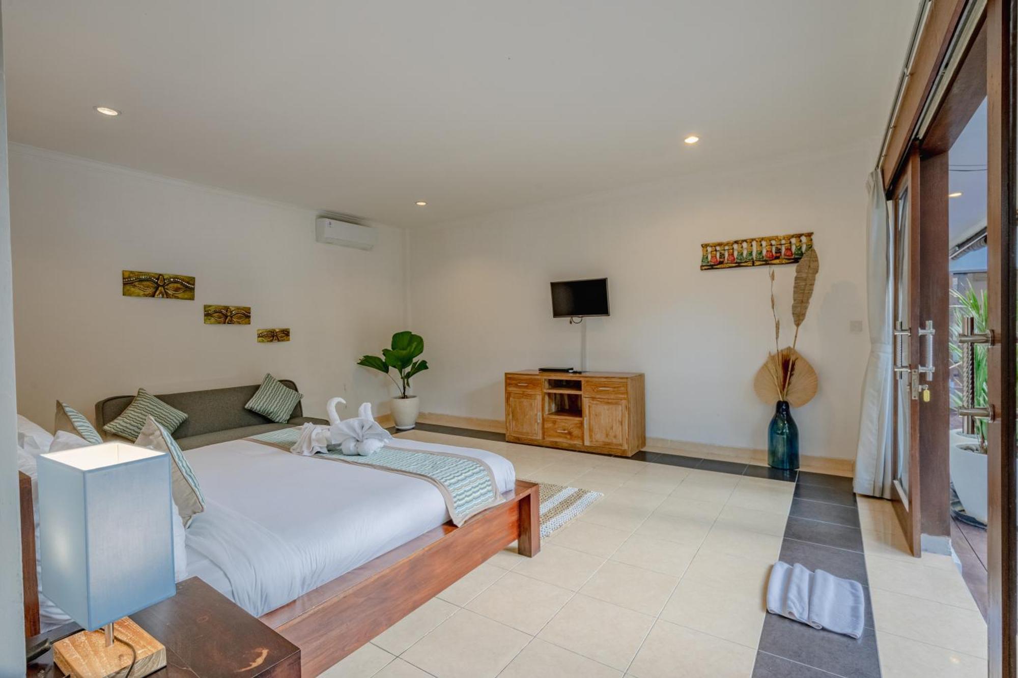5 Bedroom In Centre Location Of Villa
