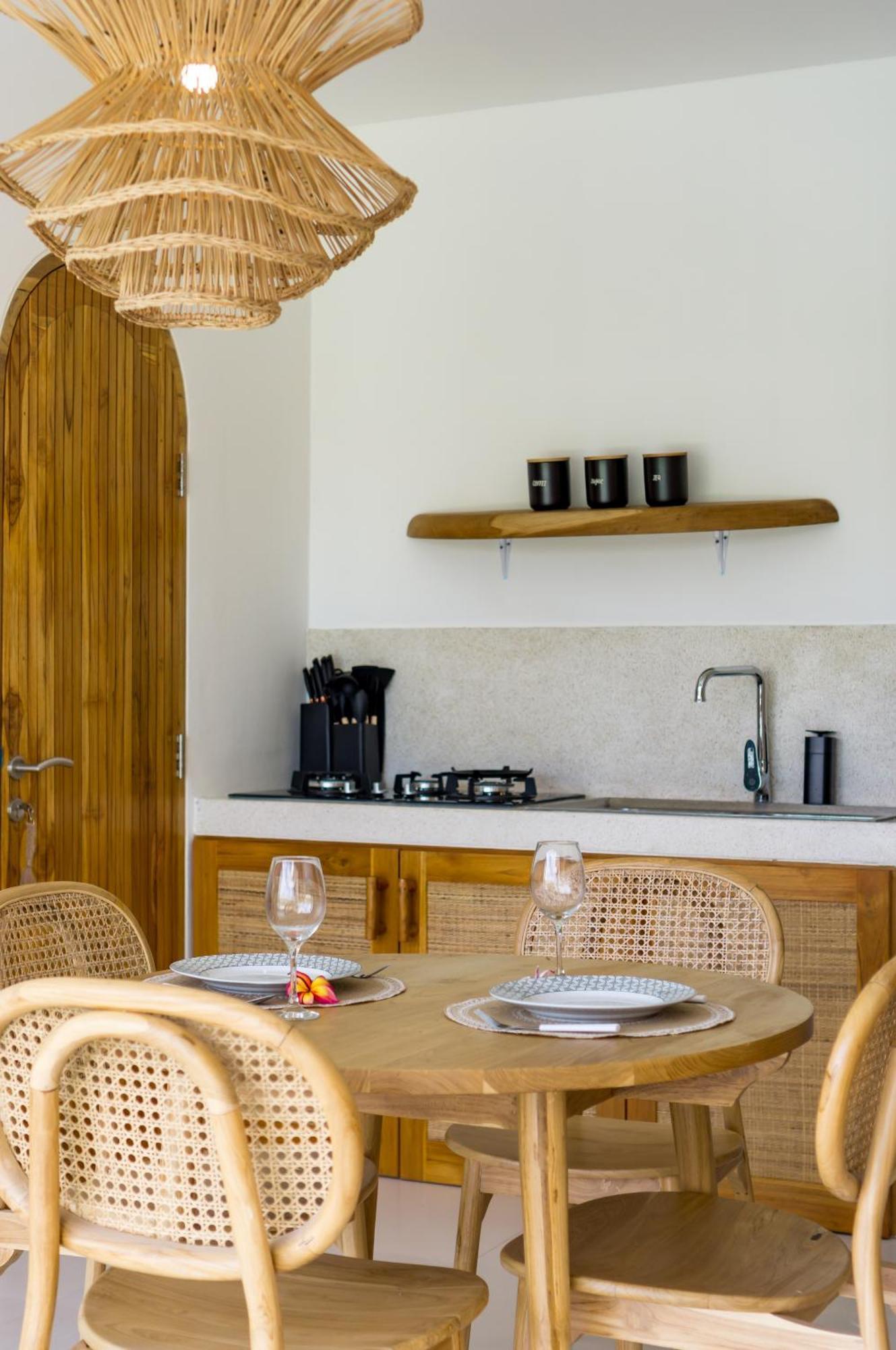 Villa New! Theo - 1br In Kerobokan Seminyak (Bali)