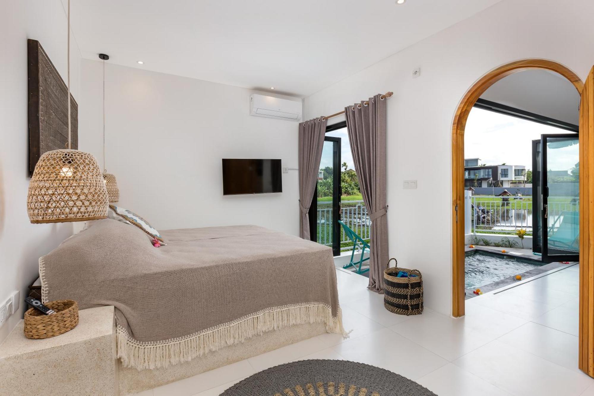 New! Theo - 1br In Kerobokan Villa *