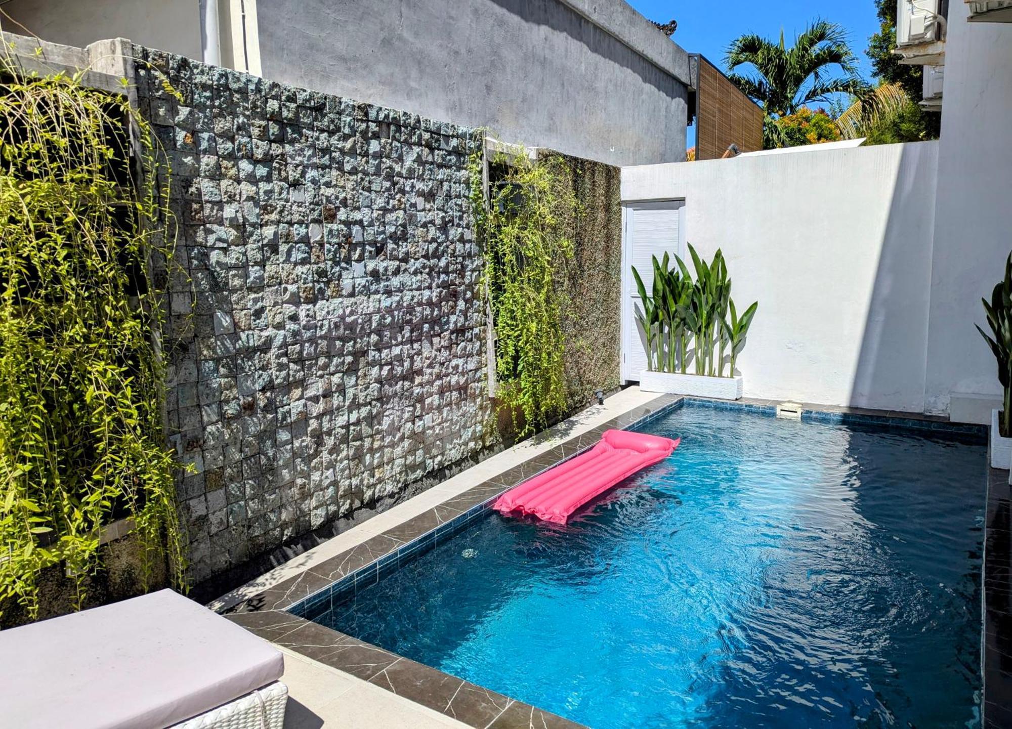 Modern Loft With Private Pool Apartment Seminyak (Bali)