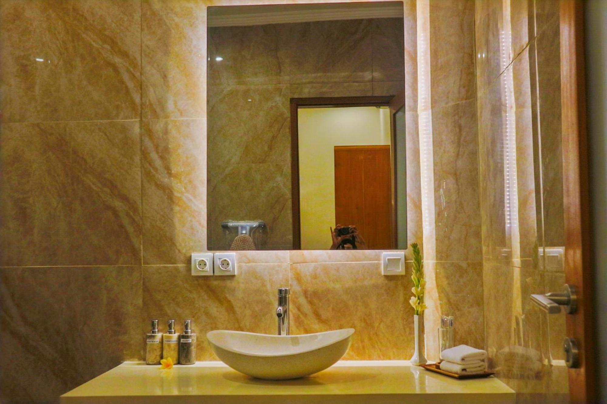2br Tropical Sinergi In Villa