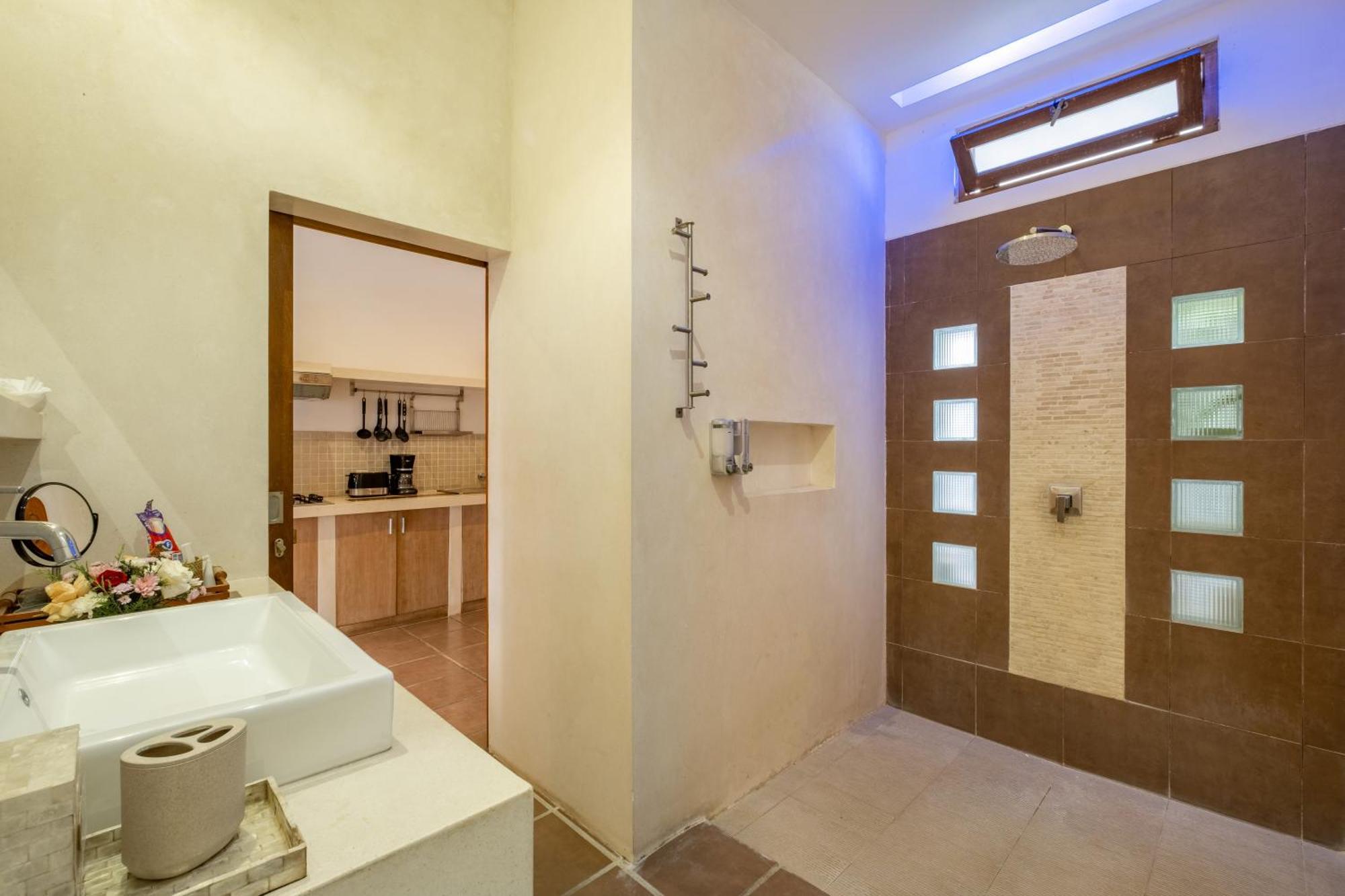 Villa Cozy 2 Bedroom In With Private Pool Seminyak (Bali)