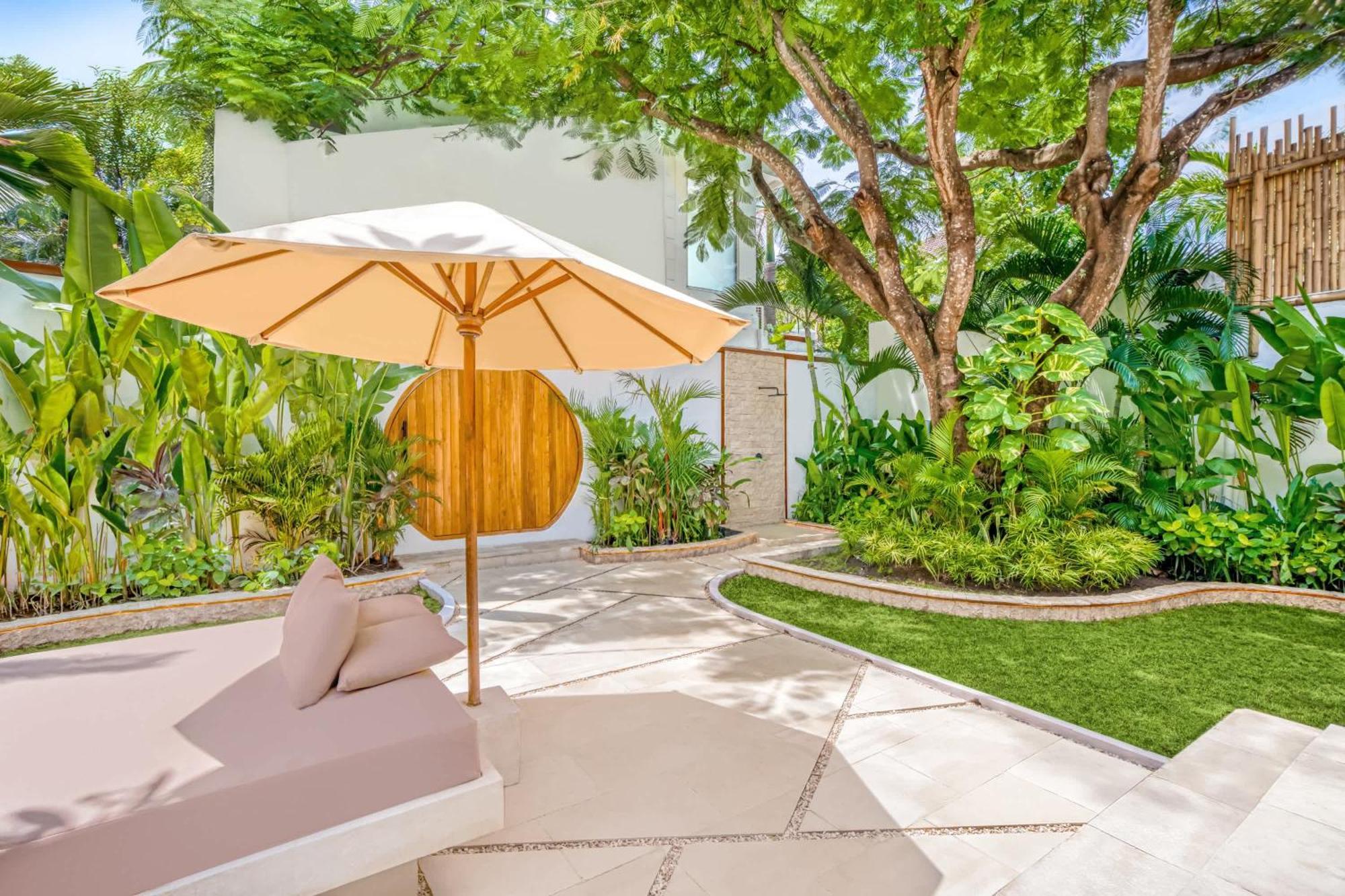 Villa Aurora - Private 6 Bdr In Seminyak, Prime Location, Pool & Garden Seminyak (Bali)