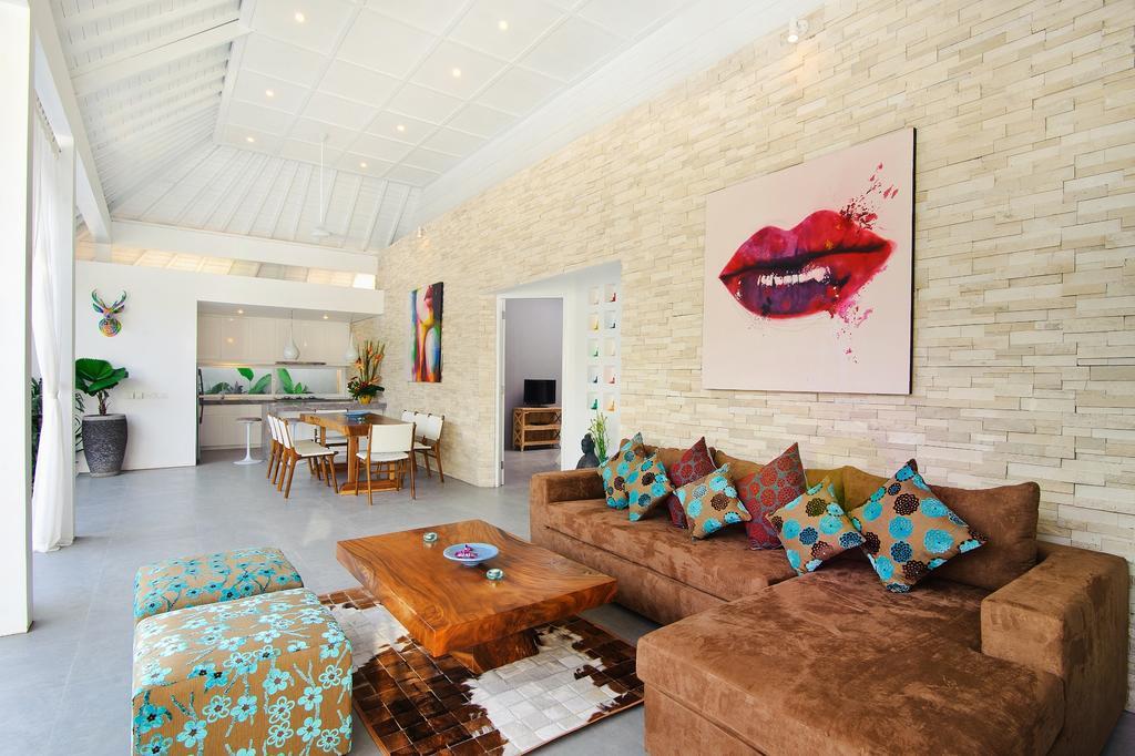 Villa Dheva *