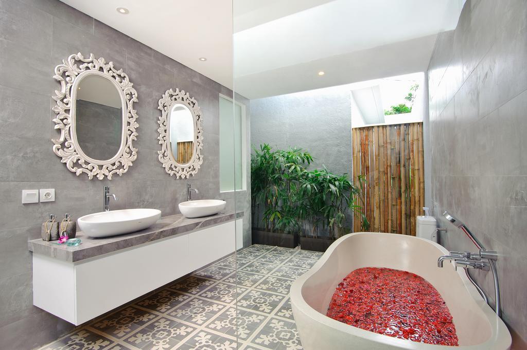 Villa Dheva Seminyak (Bali)