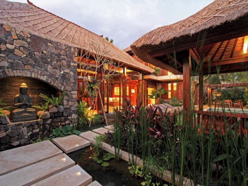 Suar Seminyak (Bali)