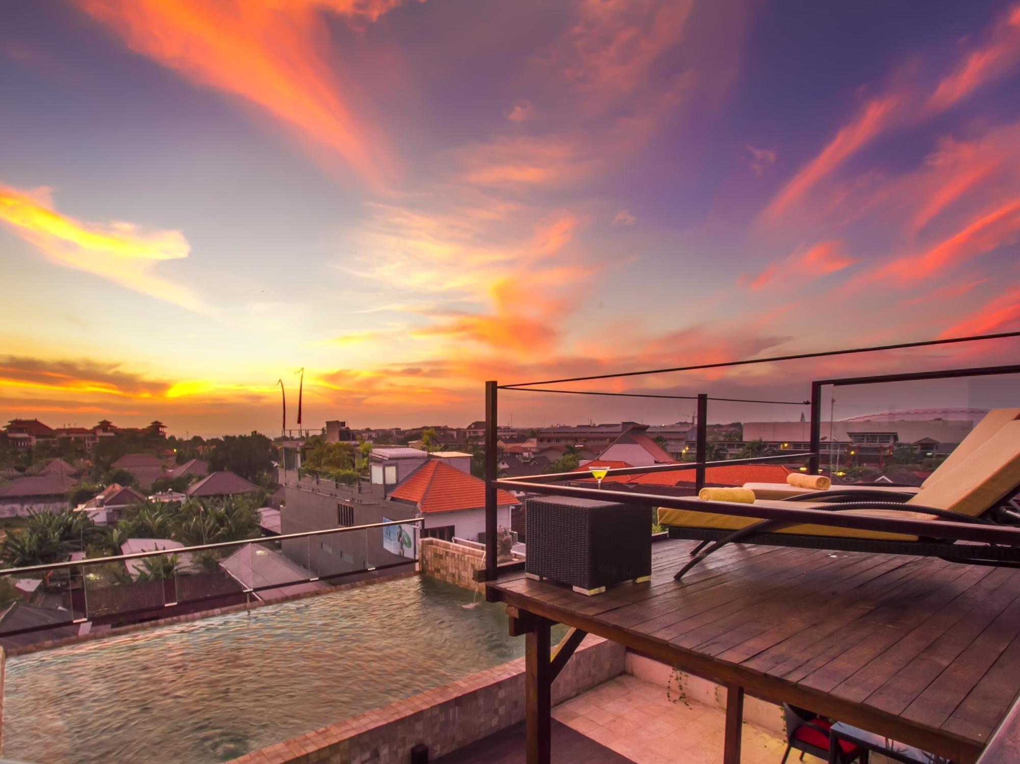 Hotel Sky Seminyak (Bali)