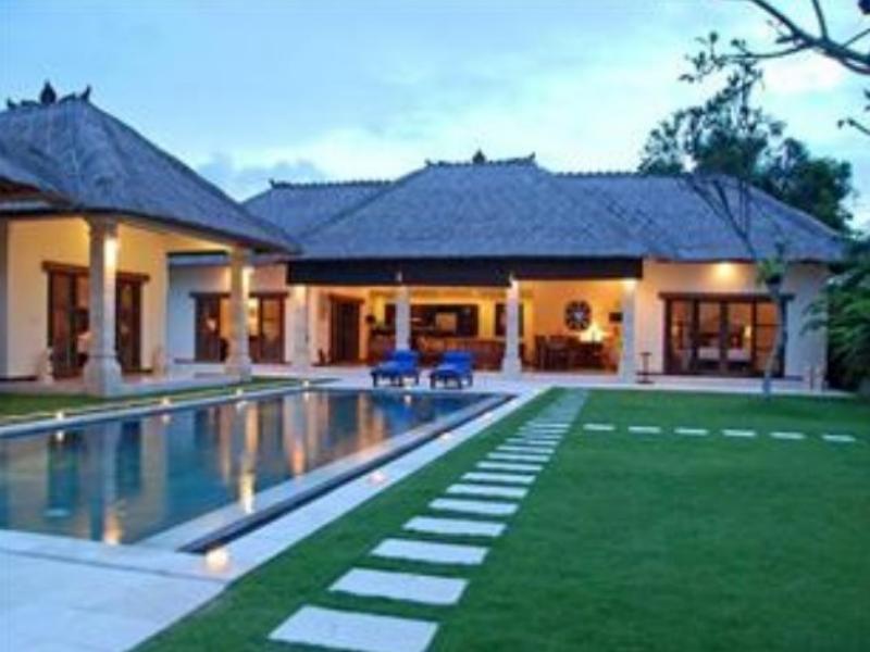 Santai * Seminyak (Bali)