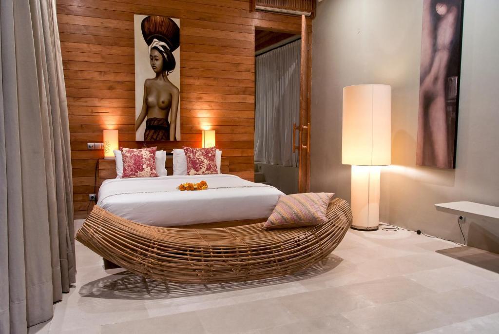 Eko - Tropical Villa, Walk To * Seminyak (Bali)
