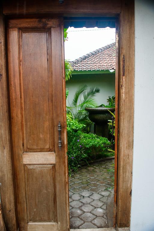 Hideaways