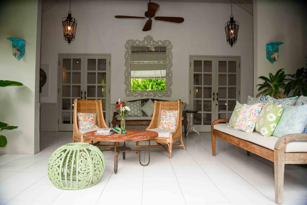 Hideaways Villa *