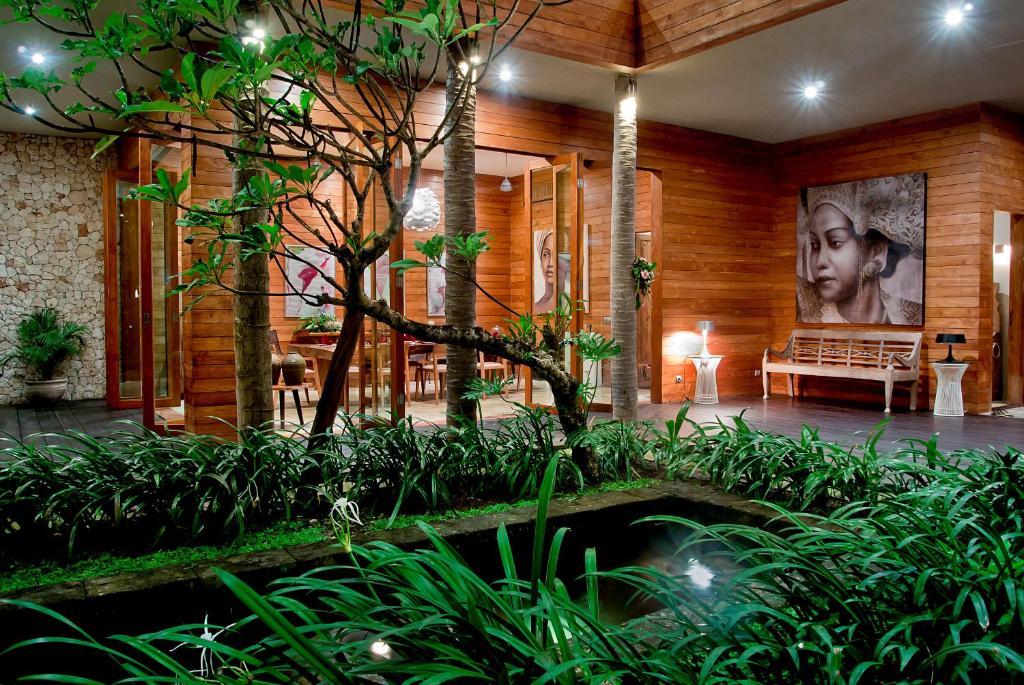 Eko - Tropical Villa, Walk To Villa Seminyak (Bali)