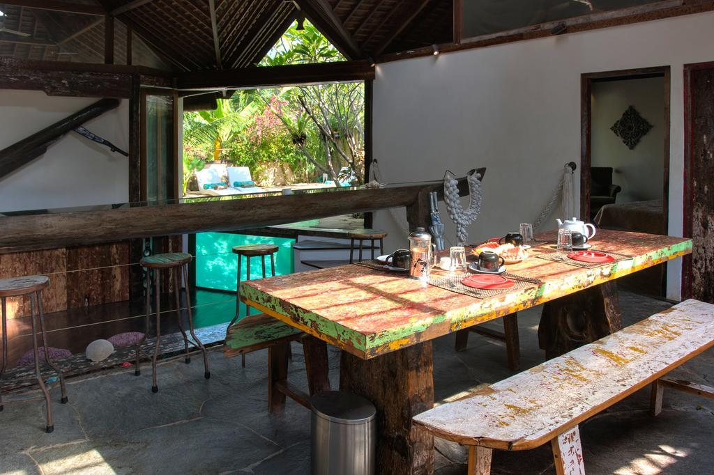 Villa Phinisi - Seminyak (Bali)