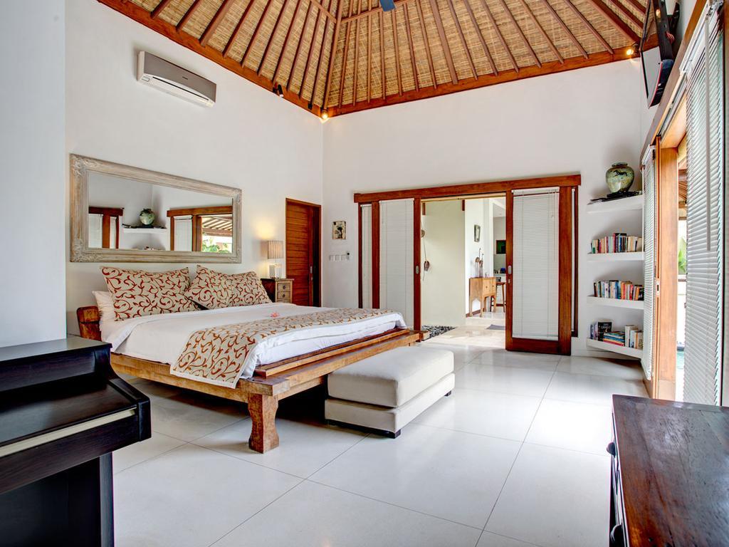 Shanti, Sitara Group Villa