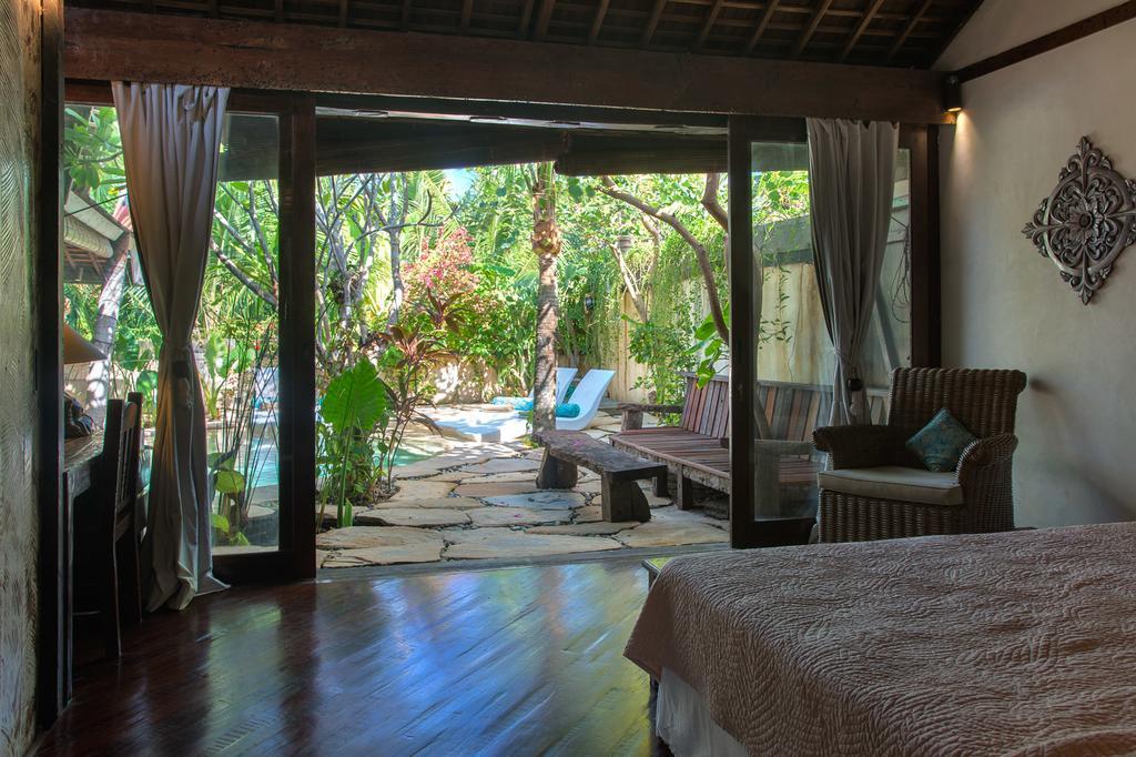 Phinisi -
