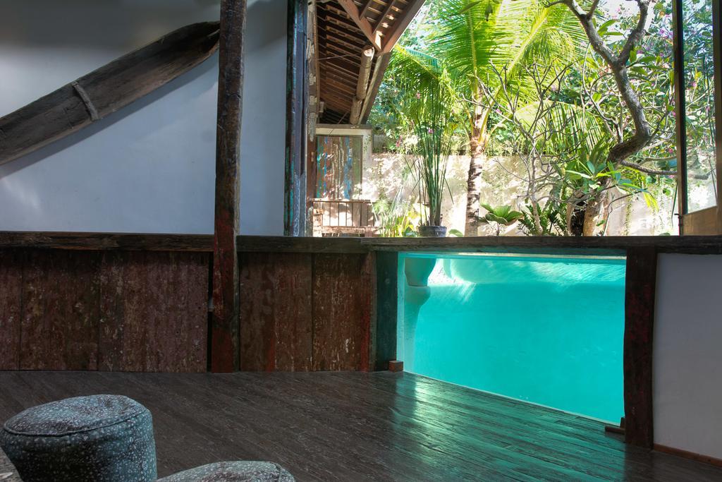 Villa Phinisi - *