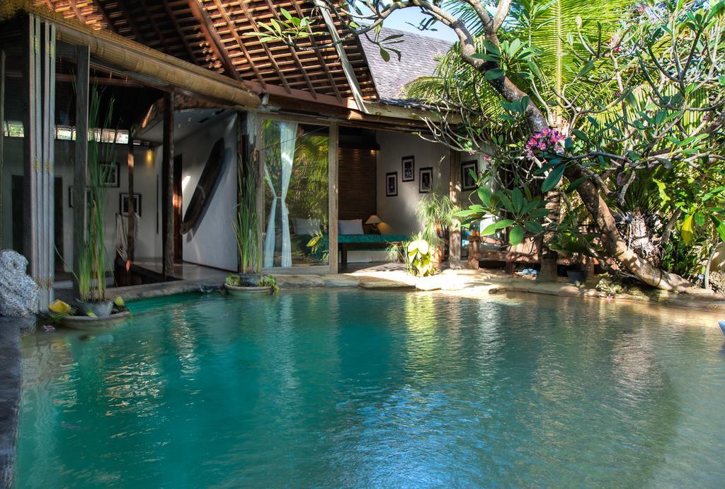 Phinisi -
