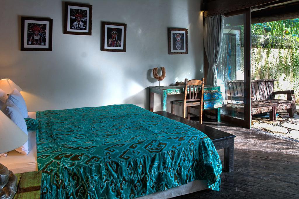 Phinisi - Villa Seminyak (Bali)