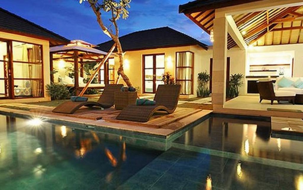 Villa Arama Poolside *