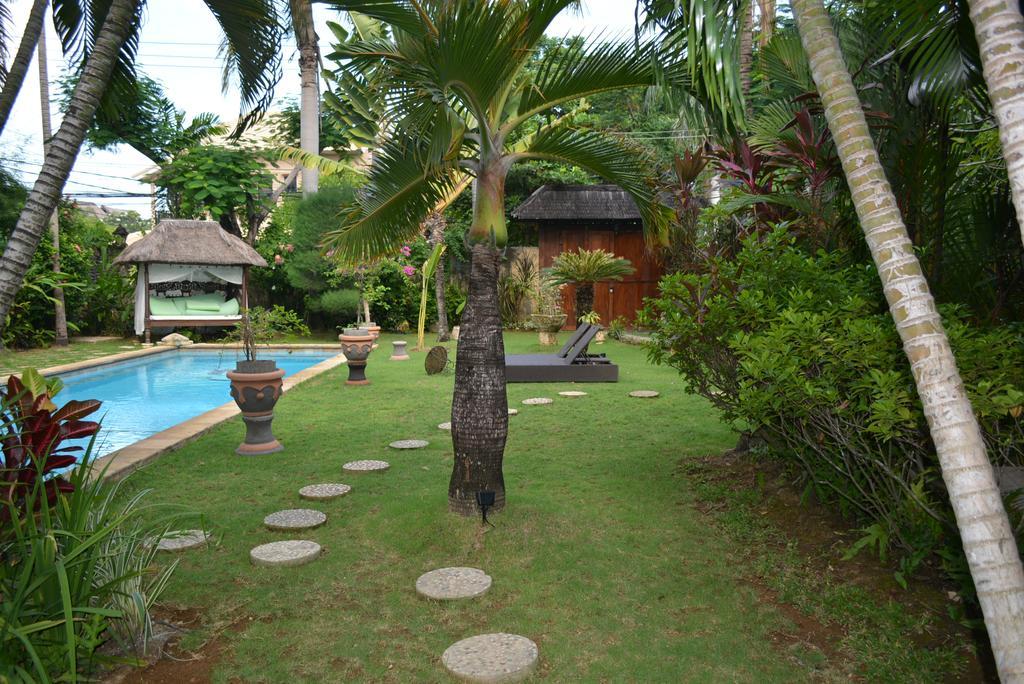 Una Seminyak (Bali)