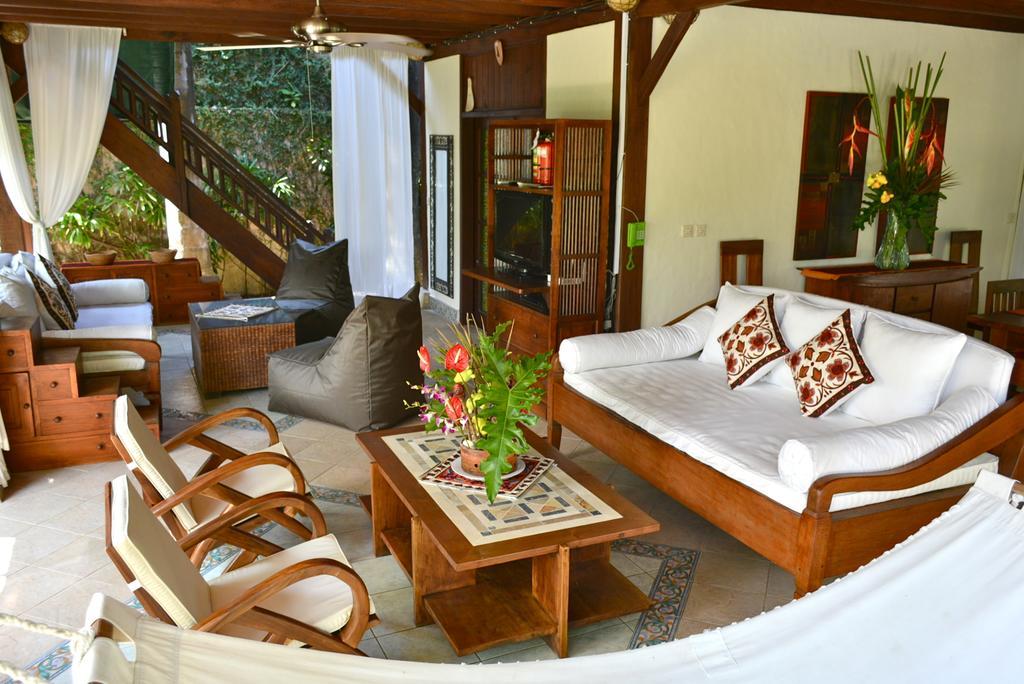 Villa Una *