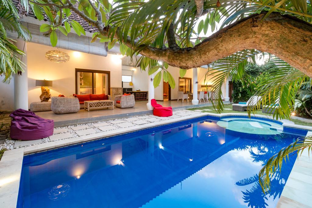 Camelia Seminyak (Bali)