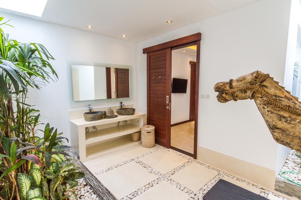 Saha - Elegant 3-bedroom In Villa