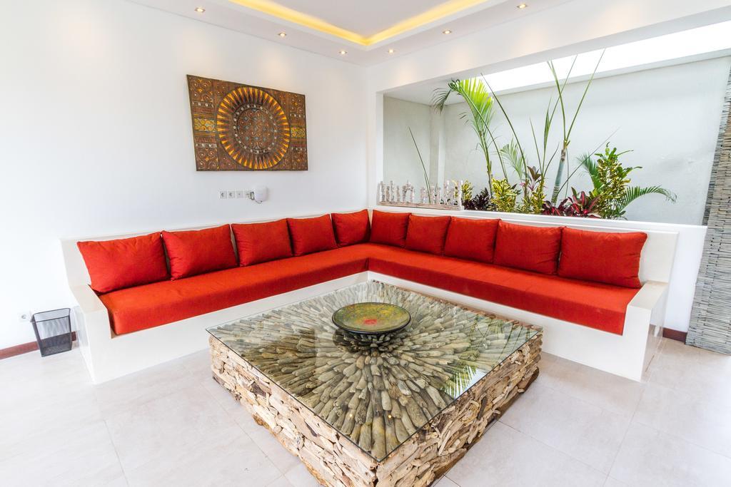 Villa Saha - Elegant 3-bedroom In Seminyak (Bali)