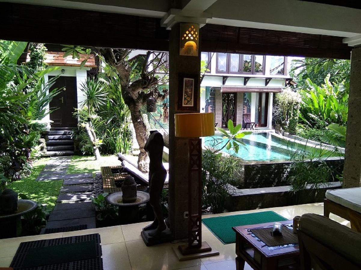 Umah Watu Seminyak (Bali)