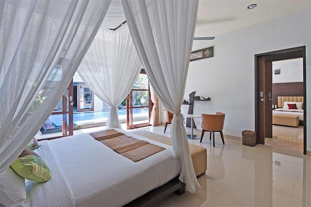 M Two Villa *
