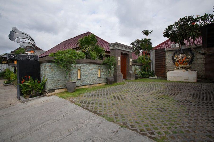 Vila Pradha *