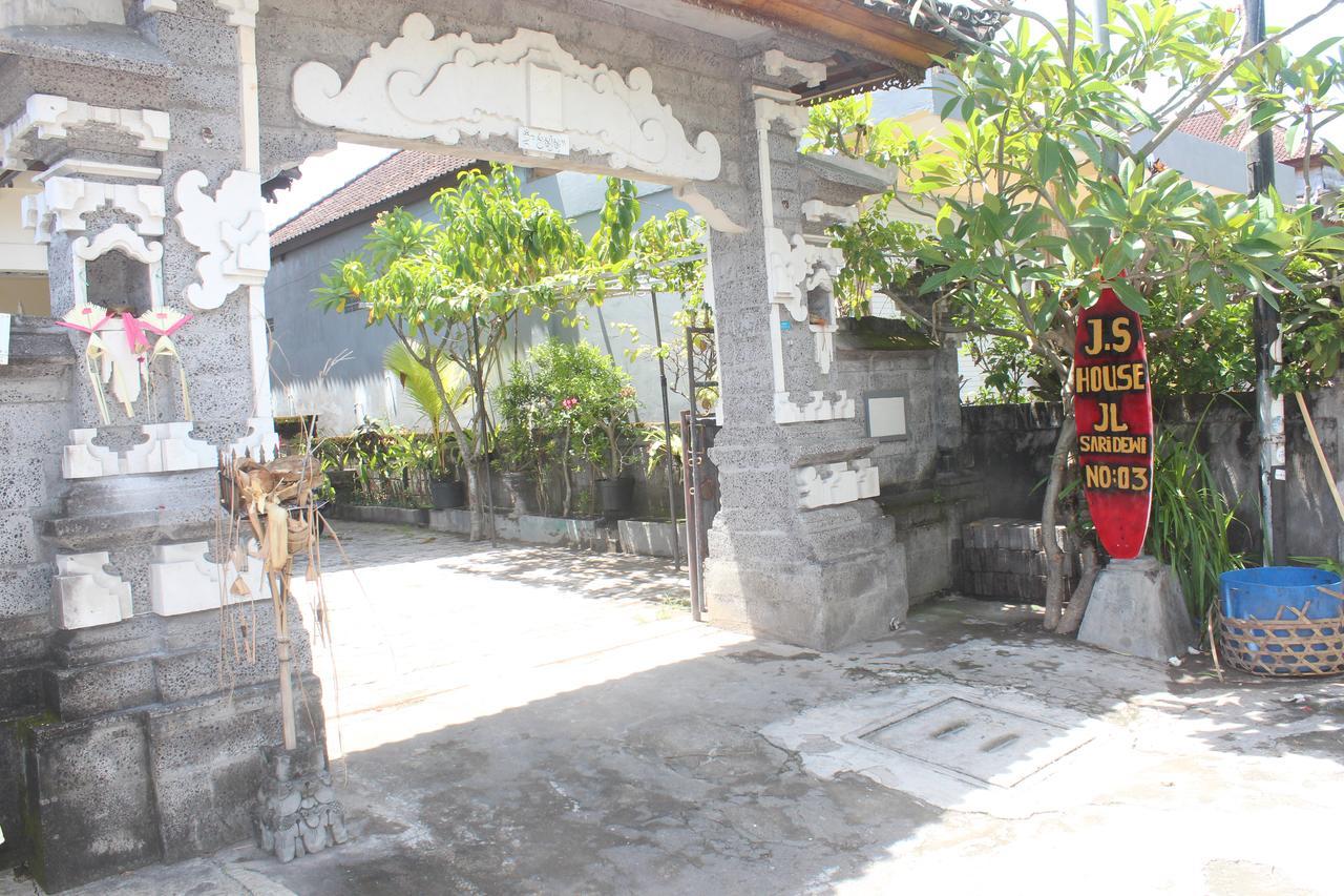Js Rumah tetamu