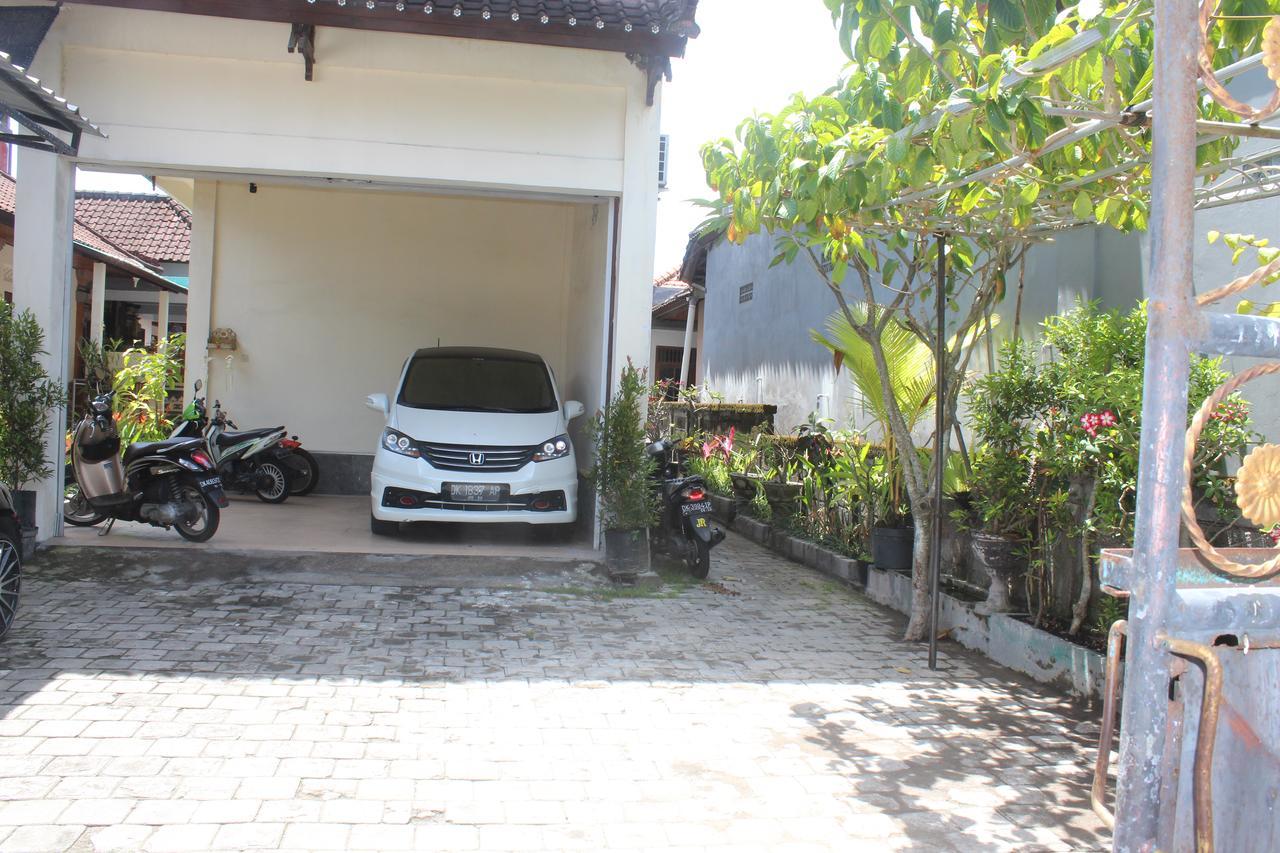 Rumah tetamu Js *
