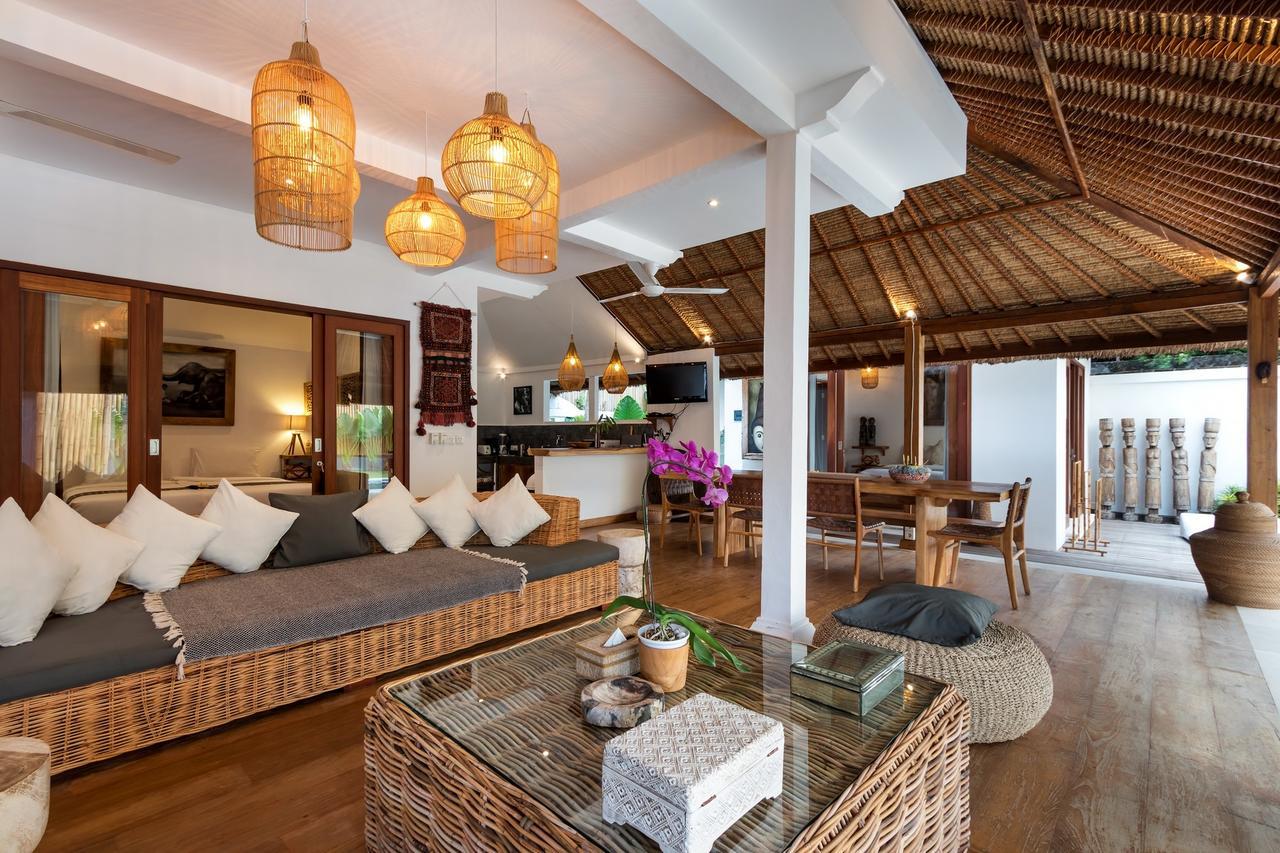 Charming And Tropical 3-br In