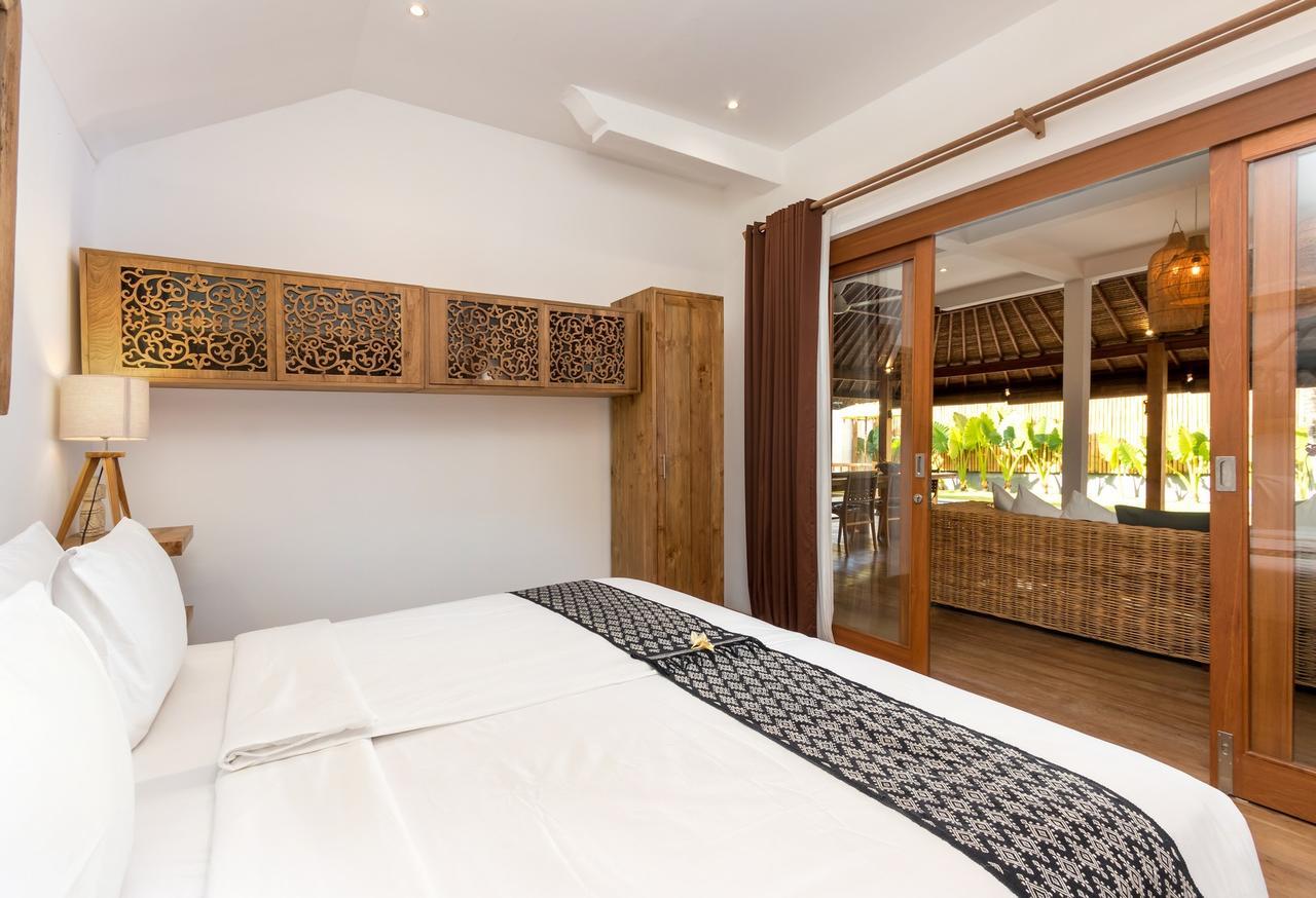 Charming And Tropical 3-br In Villa