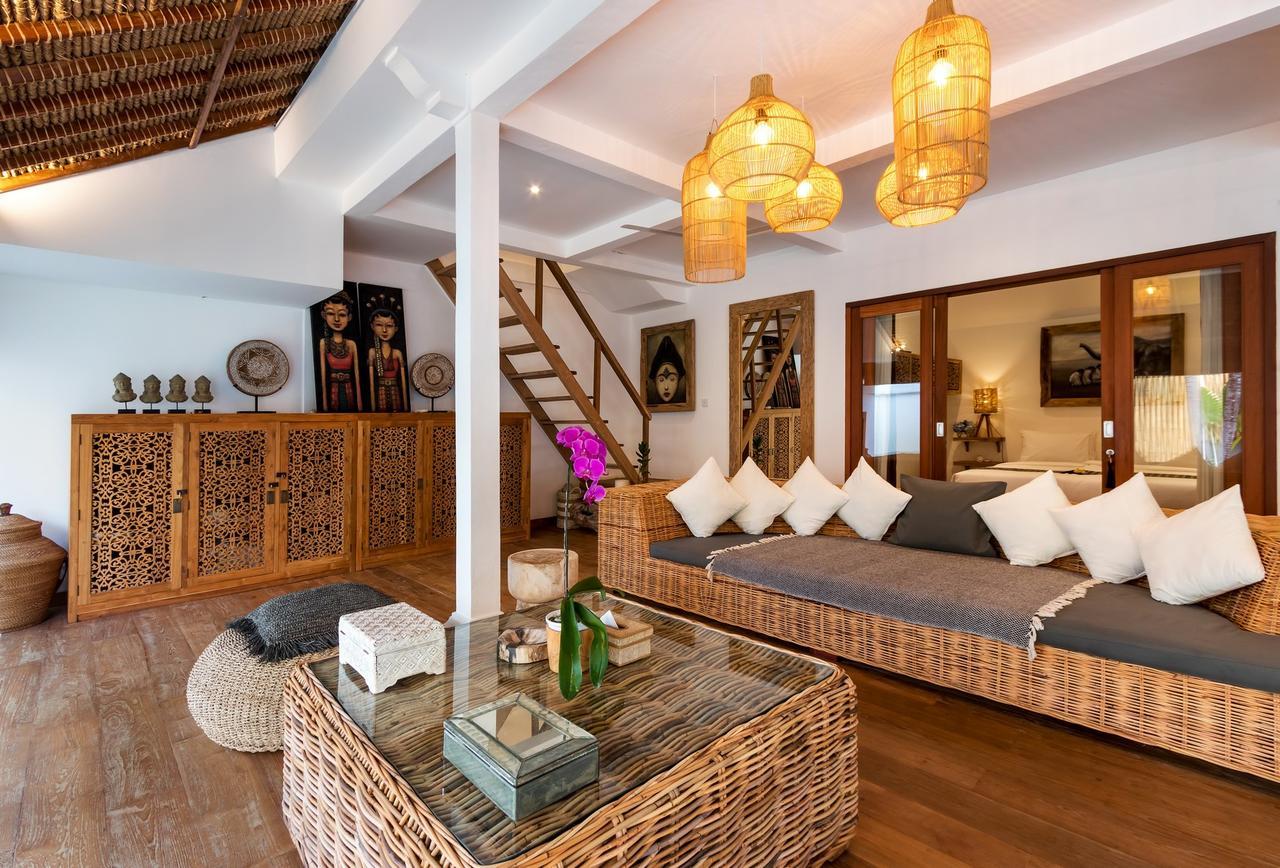 Charming And Tropical 3-br In