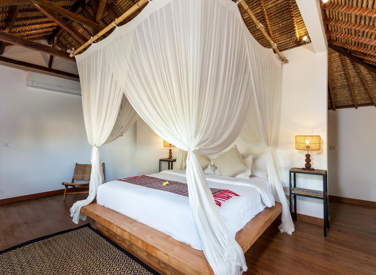Charming And Tropical 3-br In Villa Seminyak (Bali)
