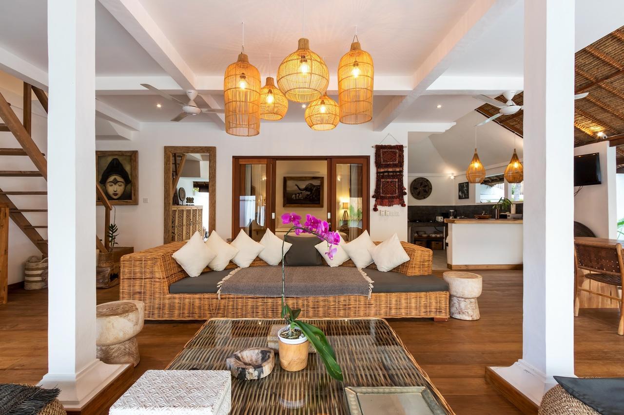 Charming And Tropical 3-br In Villa Seminyak (Bali)