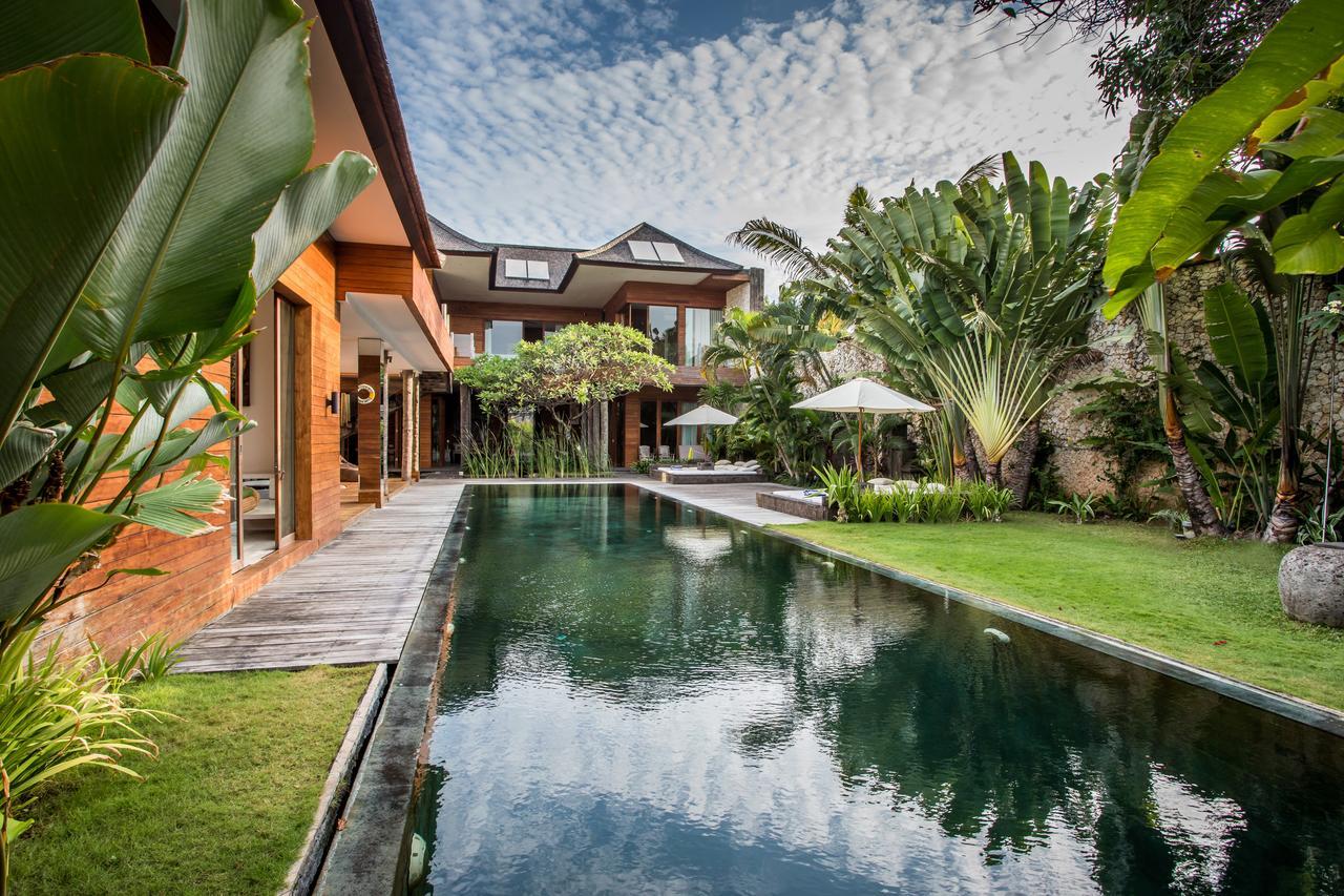 Eko - Tropical Villa, Walk To * Seminyak (Bali)