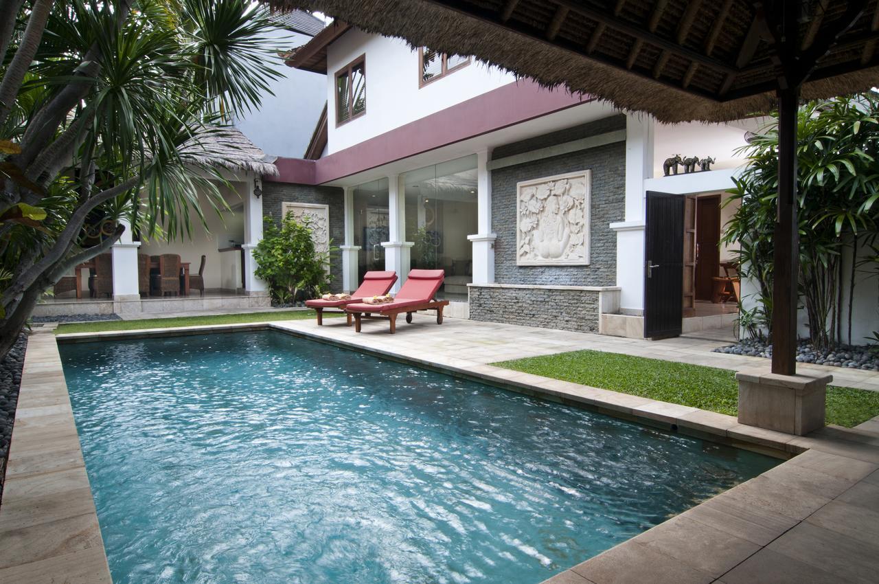 4br Selasa - Minggu Villa Seminyak (Bali)