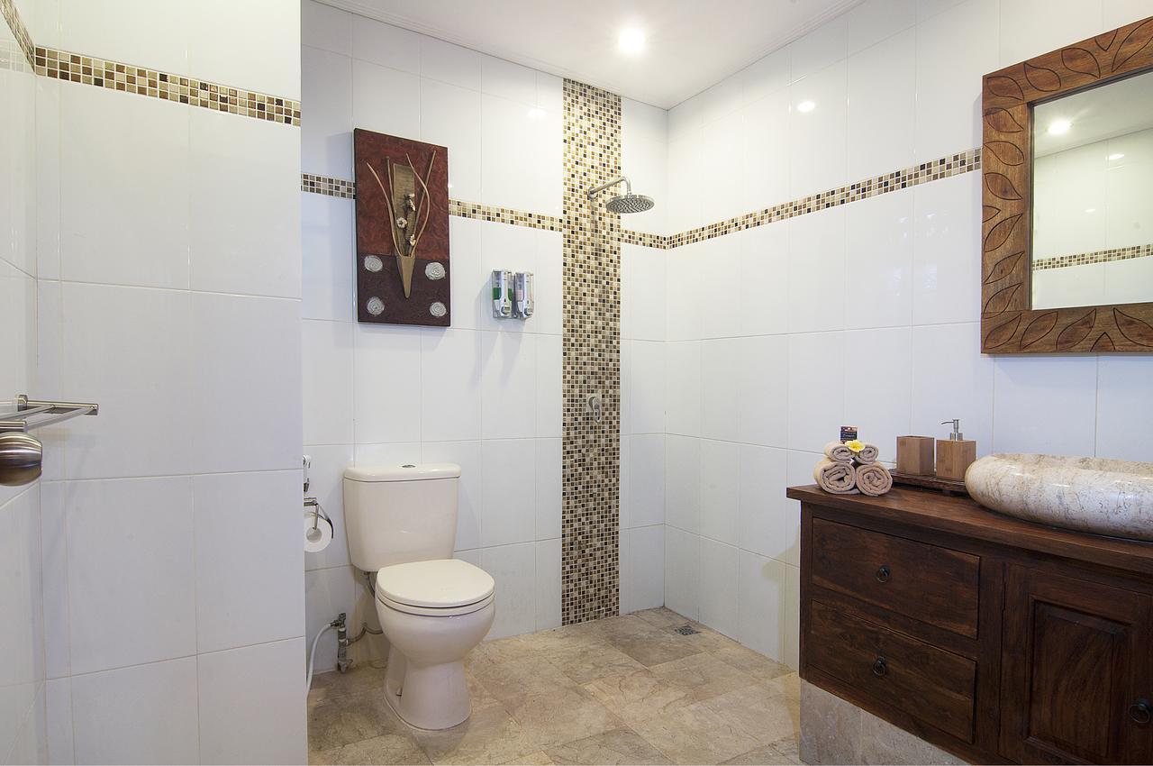 4br Selasa - Minggu *