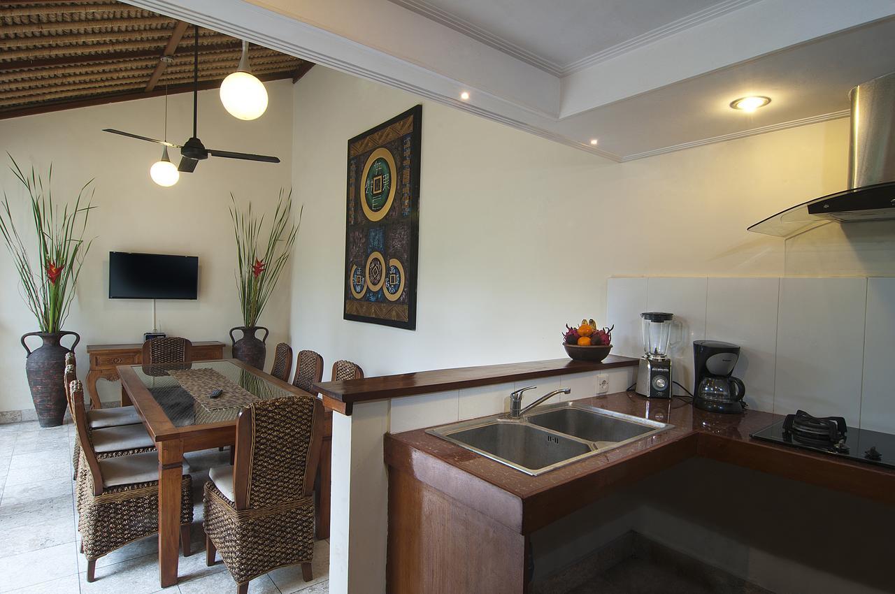 4br Selasa - Minggu