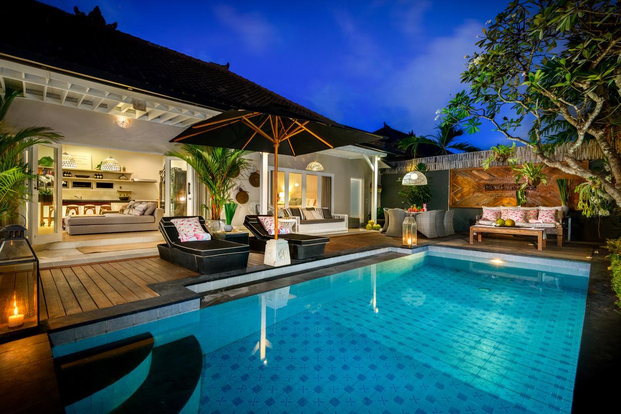 Villa Bloom Villas *