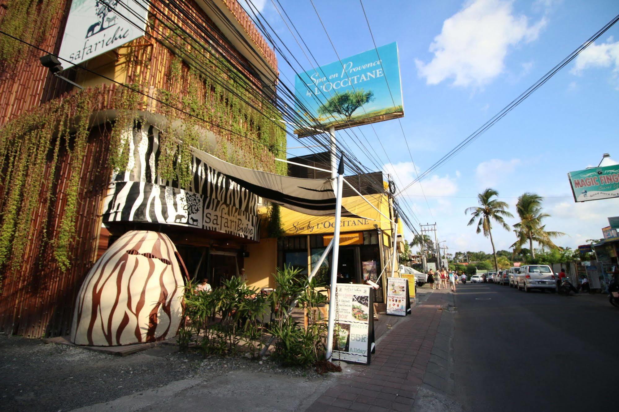 Hotel Sky Seminyak (Bali)